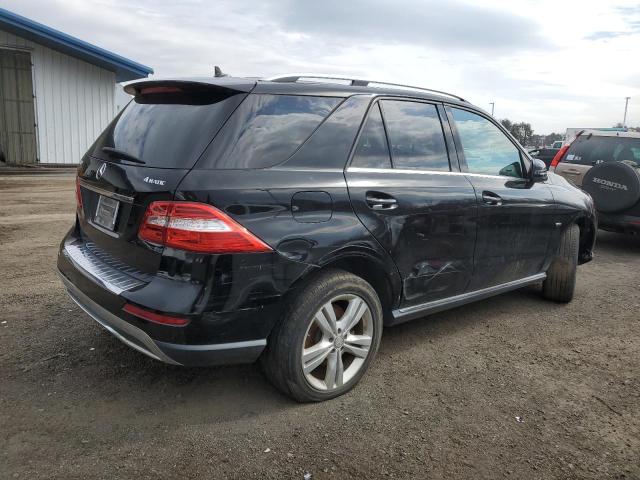 4JGDA5HB2CA030659 - 2012 MERCEDES-BENZ ML 350 4MATIC BLACK photo 3