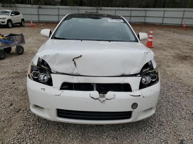 JTKDE167980223963 - 2008 TOYOTA SCION TC WHITE photo 5