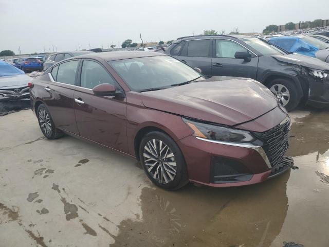 1N4BL4DV4PN346150 - 2023 NISSAN ALTIMA SV MAROON photo 4