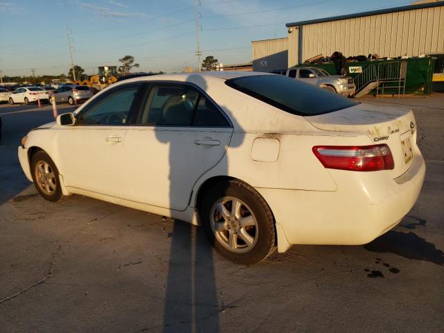 JTNBE46K473078599 - 2007 TOYOTA CAMRY CE WHITE photo 2