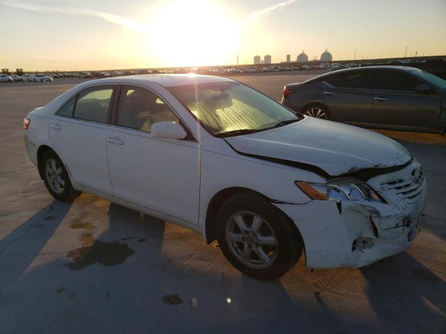 JTNBE46K473078599 - 2007 TOYOTA CAMRY CE WHITE photo 4