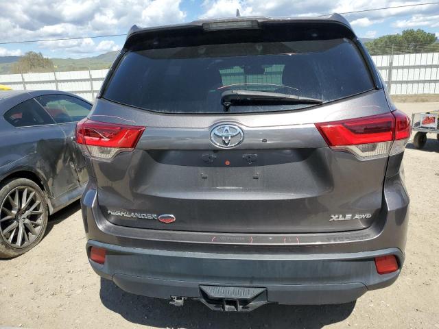 5TDJZRFH8HS436311 - 2017 TOYOTA HIGHLANDER SE GRAY photo 6