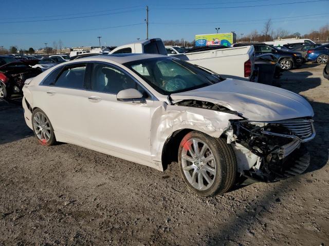 3LN6L2G9XDR828012 - 2013 LINCOLN MKZ WHITE photo 4