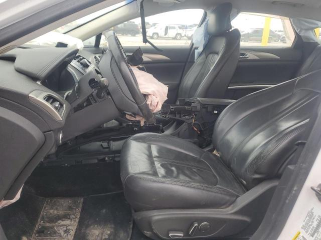 3LN6L2G9XDR828012 - 2013 LINCOLN MKZ WHITE photo 7