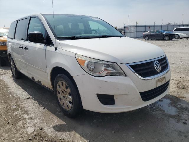 2V4RW4D17AR230874 - 2010 VOLKSWAGEN ROUTAN S WHITE photo 4