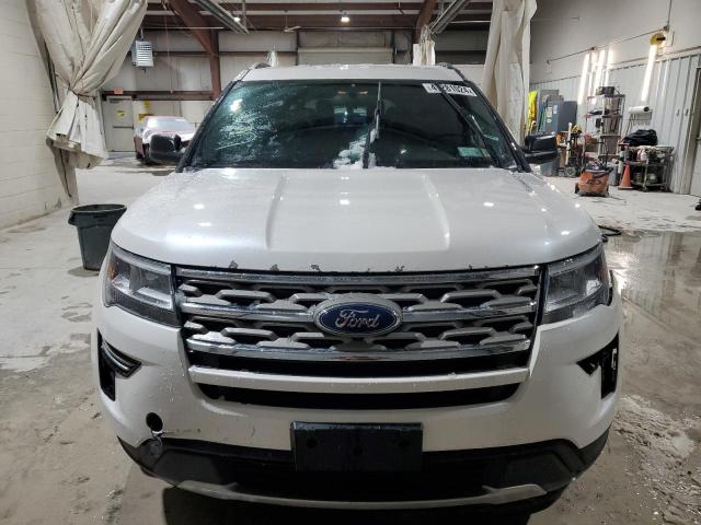 1FM5K8DH6JGA91410 - 2018 FORD EXPLORER XLT WHITE photo 5