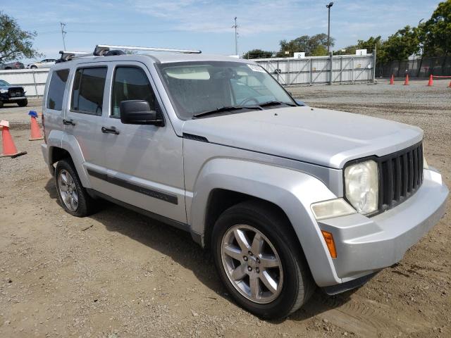 1J4PP5GK9AW130124 - 2010 JEEP LIBERTY LIMITED SILVER photo 4