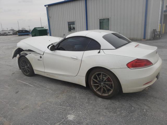 WBALM535X9E160924 - 2009 BMW Z4 SDRIVE30I WHITE photo 2