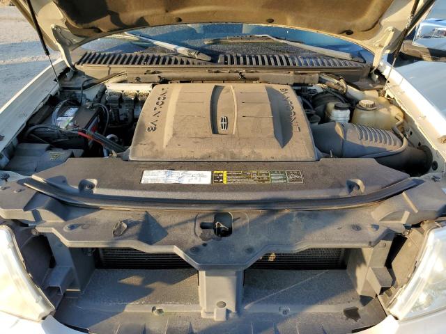 5LMFU28505LJ06991 - 2005 LINCOLN NAVIGATOR 白色 照片 12