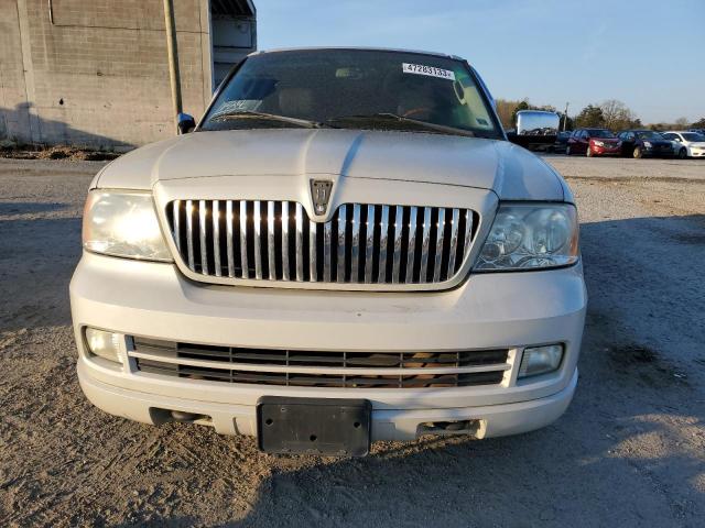 5LMFU28505LJ06991 - 2005 LINCOLN NAVIGATOR 白色 照片 5