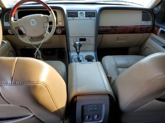 5LMFU28505LJ06991 - 2005 LINCOLN NAVIGATOR 白色 照片 8
