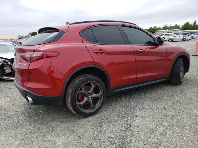 ZASFAKNN1J7C01994 - 2018 ALFA ROMEO STELVIO TI SPORT RED photo 3