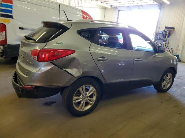 KM8JUCAC8AU023101 - 2010 HYUNDAI TUCSON GLS SILVER photo 3