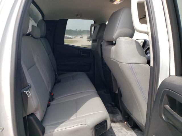 5TFRM5F15KX139978 - 2019 TOYOTA TUNDRA DOUBLE CAB SR/SR5 WHITE photo 10