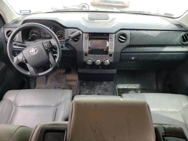 5TFRM5F15KX139978 - 2019 TOYOTA TUNDRA DOUBLE CAB SR/SR5 WHITE photo 8