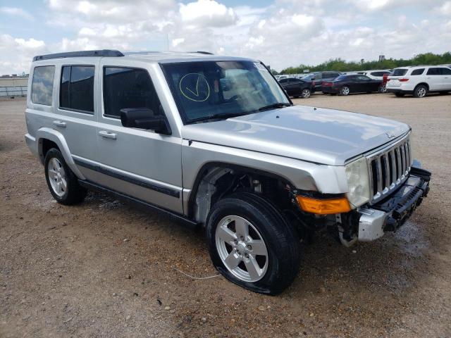 1J8HG48N18C213449 - 2008 JEEP COMMANDER SPORT Silber Foto 4