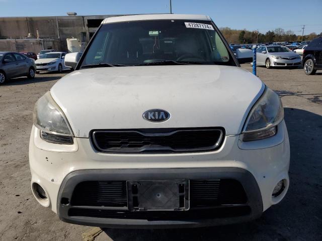 KNDJT2A58D7520378 - 2013 KIA SOUL WHITE photo 5