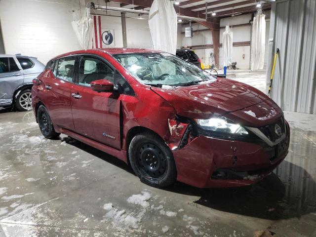 1N4AZ1CP6JC305663 - 2018 NISSAN LEAF S RED photo 4