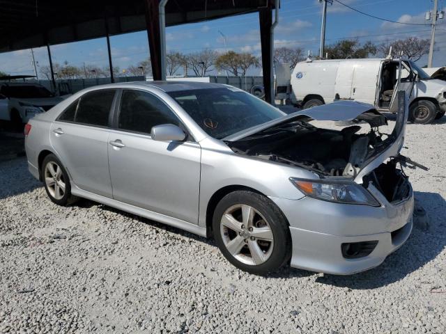 4T1BF3EK8BU124110 - 2011 TOYOTA CAMRY BASE SILVER photo 4