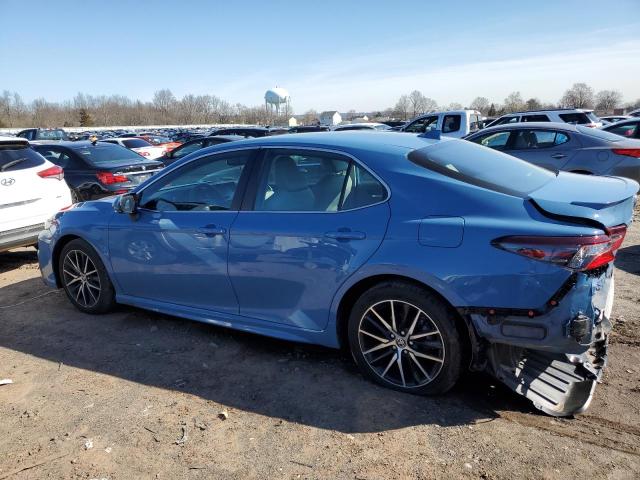 4T1T11BK1PU093978 - 2023 TOYOTA CAMRY SE NIGHT SHADE BLUE photo 2