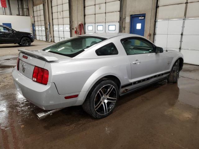 1ZVFT80N065161971 - 2006 FORD MUSTANG SILVER photo 3