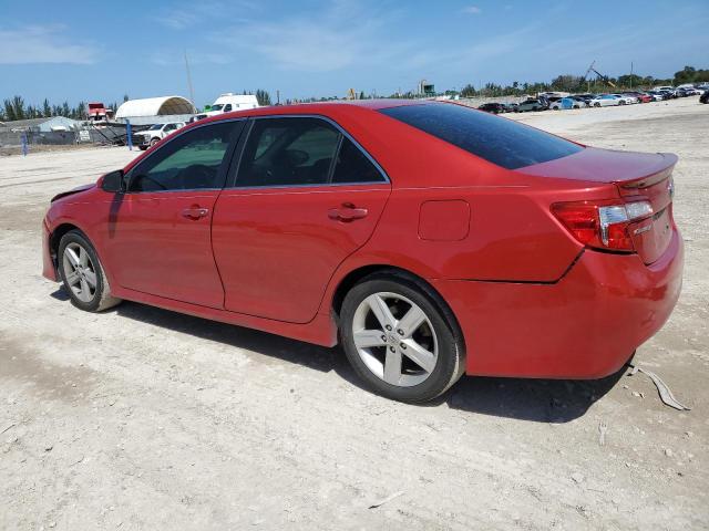 4T1BF1FK0DU660037 - 2013 TOYOTA CAMRY L RED photo 2