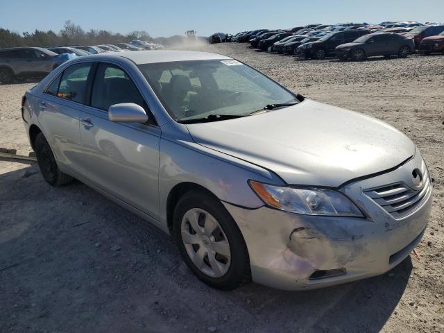 4T1BE46K97U139276 - 2007 TOYOTA CAMRY CE SILVER photo 4