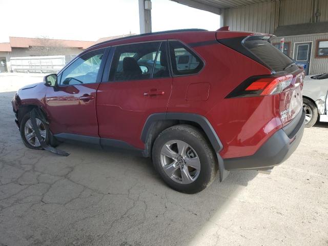 2T3P1RFVXNW256815 - 2022 TOYOTA RAV4 XLE RED photo 2