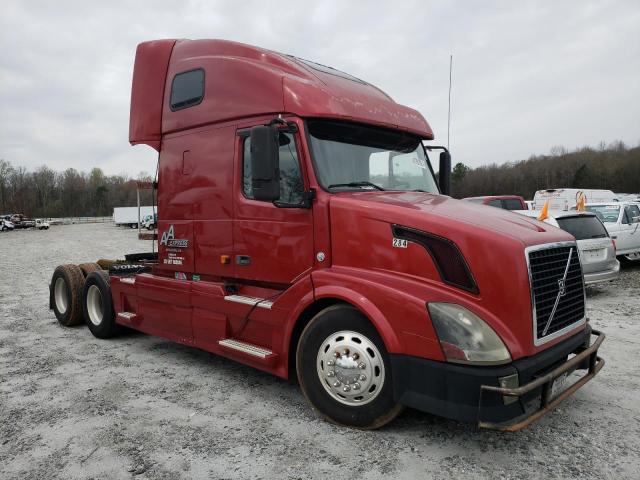 4V4NC9GH97N453936 - 2007 VOLVO VN VNL RED photo 1