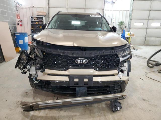 5XYRHDLF1MG061638 - 2021 KIA SORENTO EX GOLD photo 5