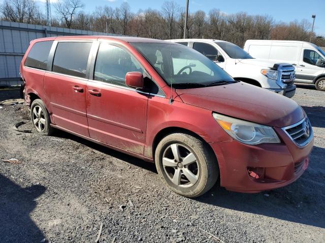 2V4RW3D18AR184370 - 2010 VOLKSWAGEN ROUTAN SE RED photo 4