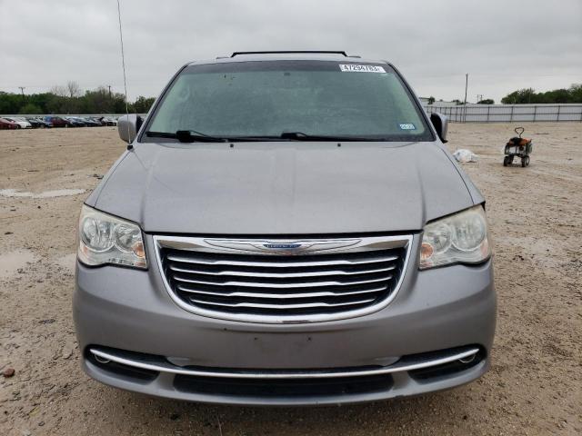 2C4RC1BG3DR631156 - 2013 CHRYSLER TOWN & COU TOURING SILVER photo 5