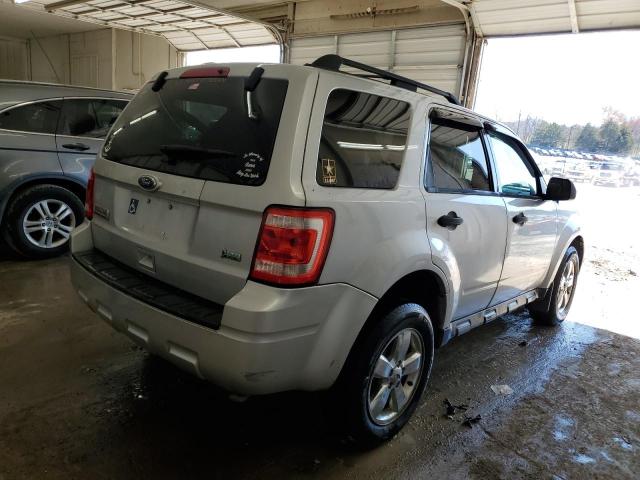 1FMCU9DG3AKC71438 - 2010 FORD ESCAPE XLT SILVER photo 3