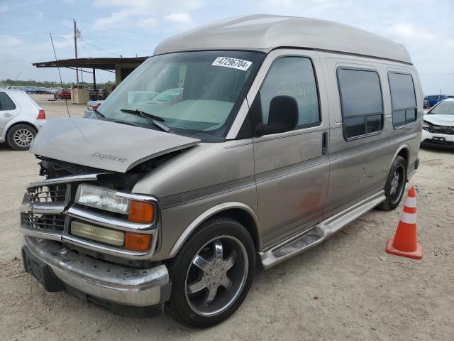 1GBFG15RX21158656 - 2002 CHEVROLET EXPRESS G1 MAROON photo 1