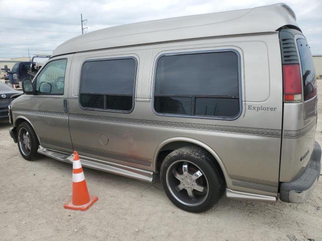 1GBFG15RX21158656 - 2002 CHEVROLET EXPRESS G1 MAROON photo 2