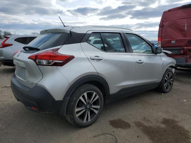 3N1CP5CU4KL506296 - 2019 NISSAN KICKS S SILVER photo 3