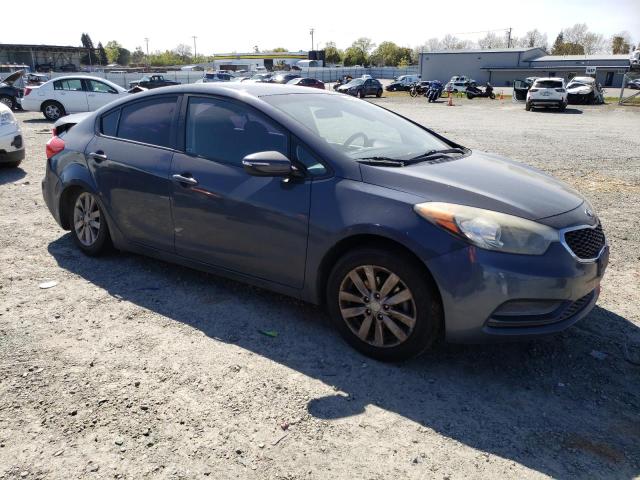 KNAFX4A68G5447010 - 2016 KIA FORTE LX GRAY photo 4