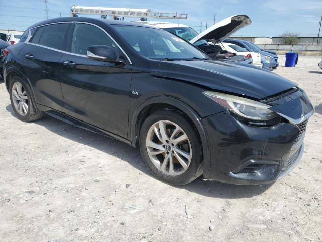 SJKCH5CP2HA028624 - 2017 INFINITI QX30 BASE 黑色 照片 4