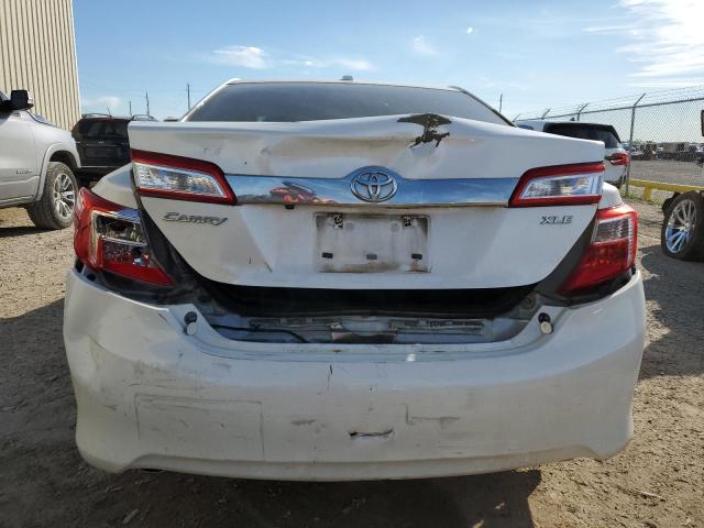 4T1BK1FK3EU551178 - 2014 TOYOTA CAMRY SE WHITE photo 6