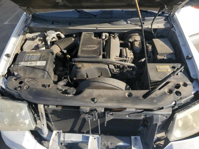 1GKDT13S722236913 - 2002 GMC ENVOY WHITE photo 11