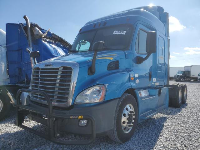 3AKJGHDV3FSGL9517 - 2015 FREIGHTLINER CASCADIA 1 BLUE photo 2