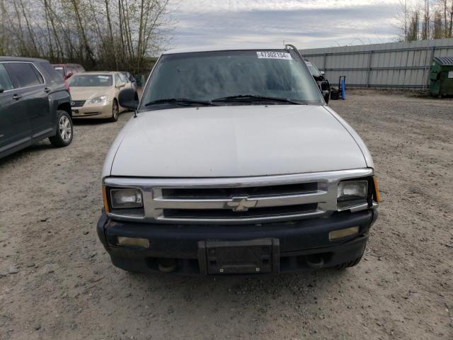 1GCDT19X2VK237695 - 1997 CHEVROLET S TRUCK S10 WHITE photo 5