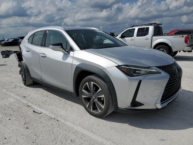 JTHP3JBH0L2022988 - 2020 LEXUS UX 200 SILVER photo 4