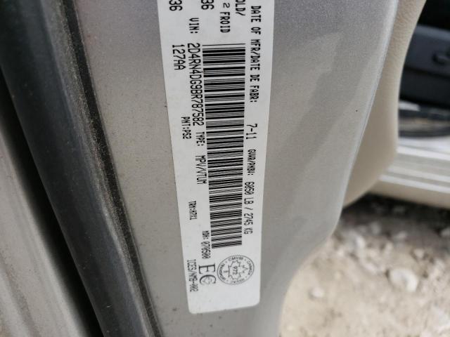 2D4RN4DG9BR787582 - 2011 DODGE GRAND CARA EXPRESS SILVER photo 13