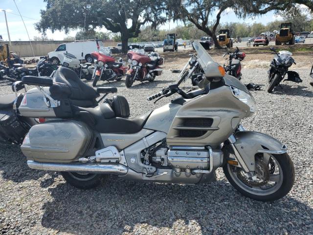 2002 HONDA GL1800, 