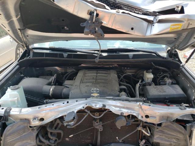 5TFRW5F17HX214781 - 2017 TOYOTA TUNDRA DOUBLE CAB SR/SR5 SILVER photo 11