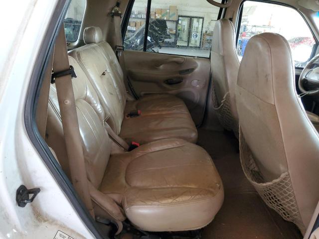 1FMRU17L6XLC09376 - 1999 FORD EXPEDITION WHITE photo 11