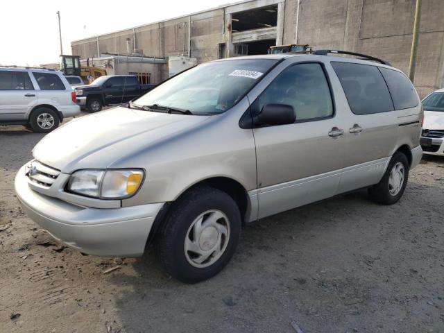 2000 TOYOTA SIENNA LE, 