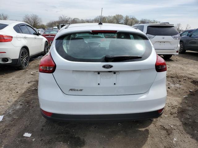 1FADP3K28JL238858 - 2018 FORD FOCUS SE WHITE photo 6