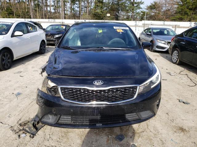 3KPFK4A74HE097424 - 2017 KIA FORTE LX BLACK photo 5